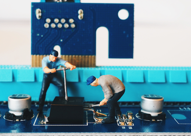 Microsoft phát hành bản vá cho gần 400 lỗ hổng